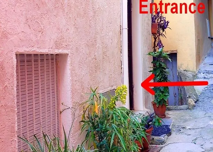 Menton, Centre Historique, Vue Ментона