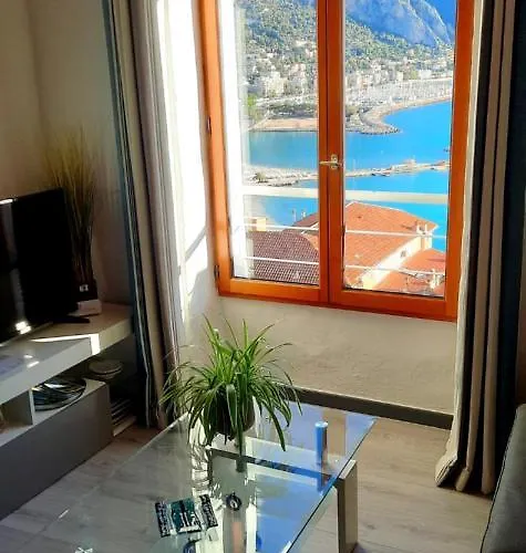 Menton, Centre Historique, Vue アパート マントン
